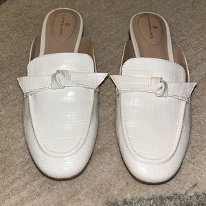 Never worn!